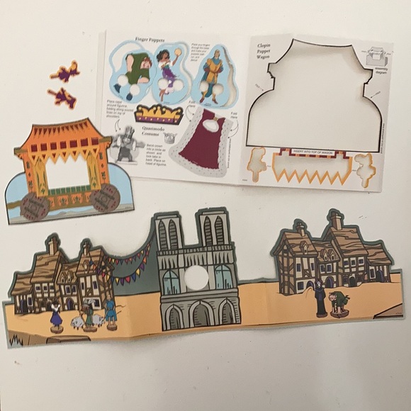 Vintage Disney’s The Hunchback of Notre Dame Festival Fun Kit - Picture 8 of 16